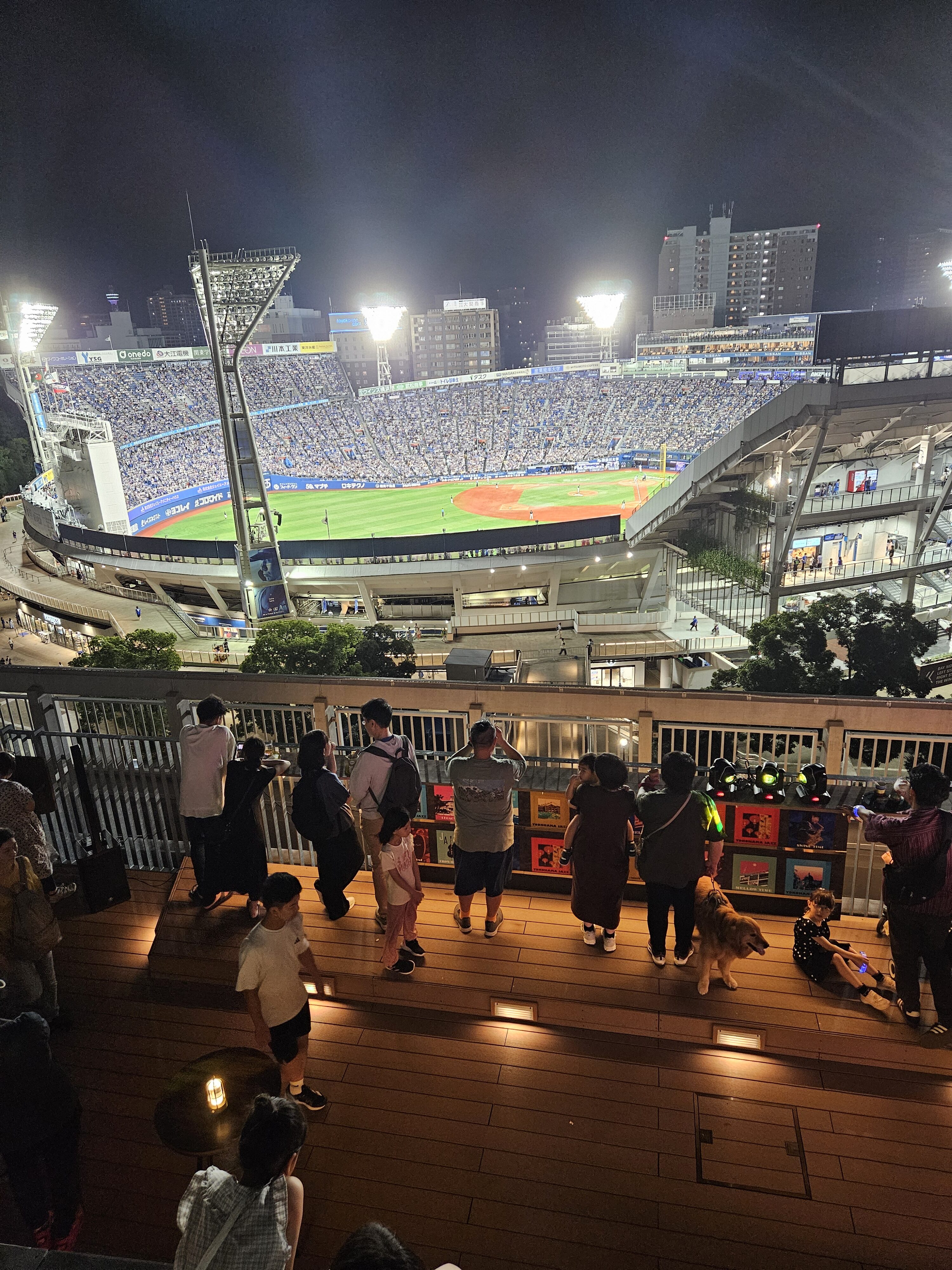 OMO7横浜から眺める横浜スタジアム